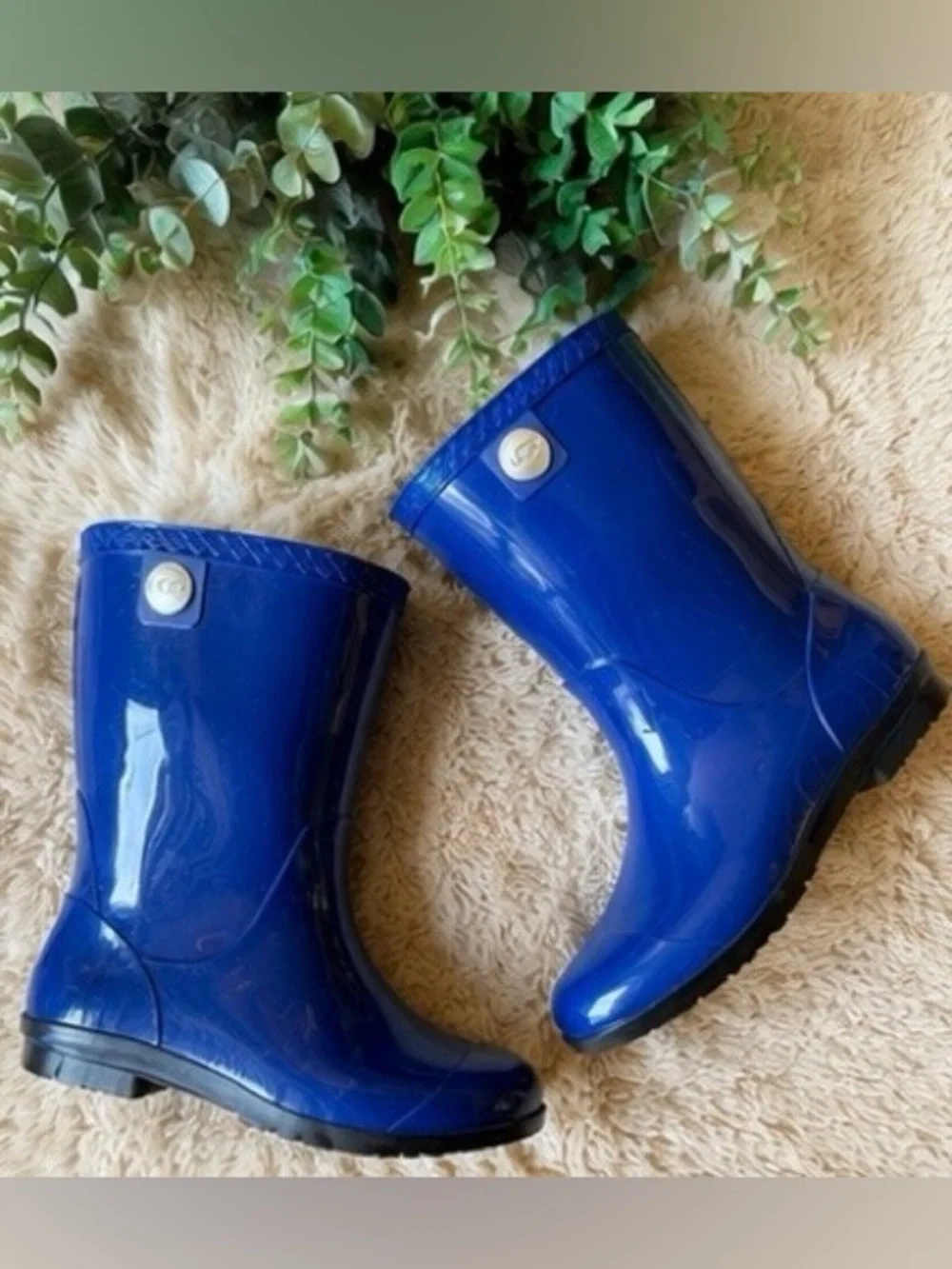UGG Women’s 10 Blue Glossy Rubber Rain Boots Waterproof Made in USA Mid Calf
